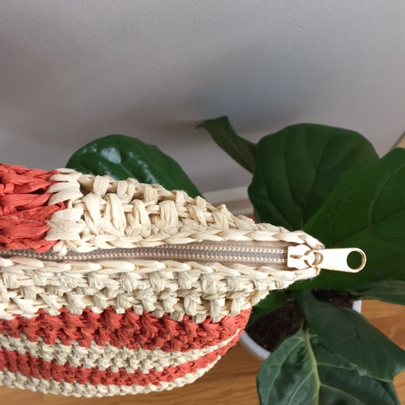 Olivia Miller Pippy striped straw tote bag - Picture 3 of 8